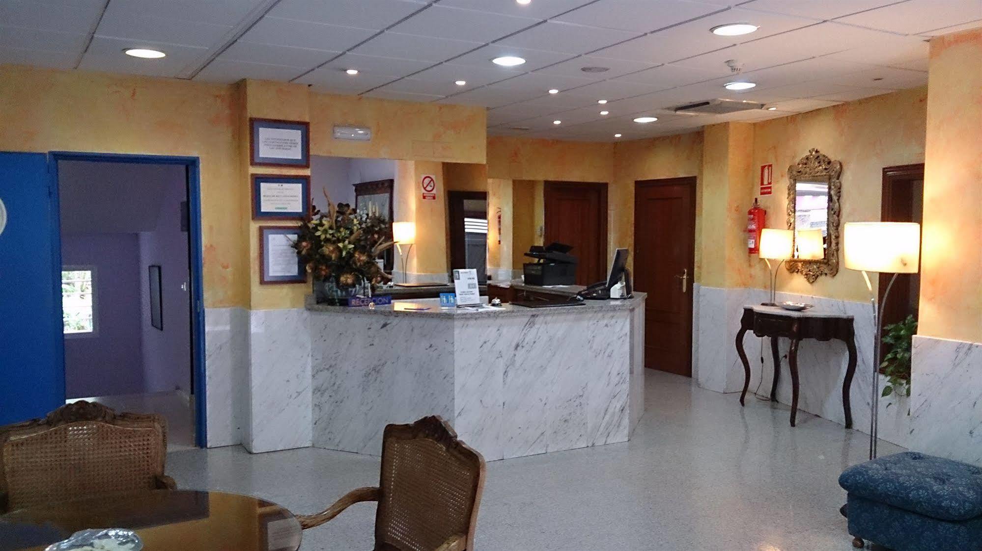 Hotel Iberia Plaza America Caces Dış mekan fotoğraf
