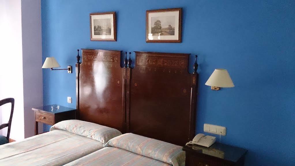 Hotel Iberia Plaza America Caces Dış mekan fotoğraf